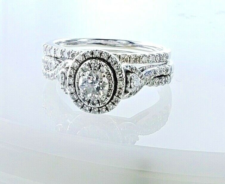 1.21 Carat Round Brilliant Diamond Engagement Ring Halo Desighn Celebration GIA
